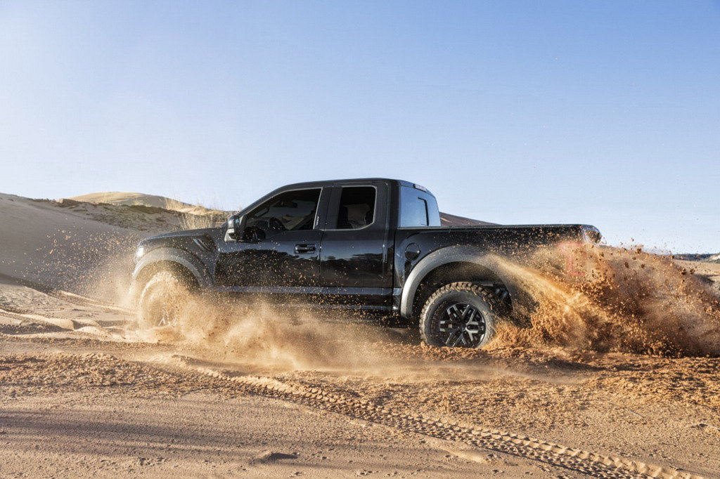 Ford F-150 Raptor SuperCrew