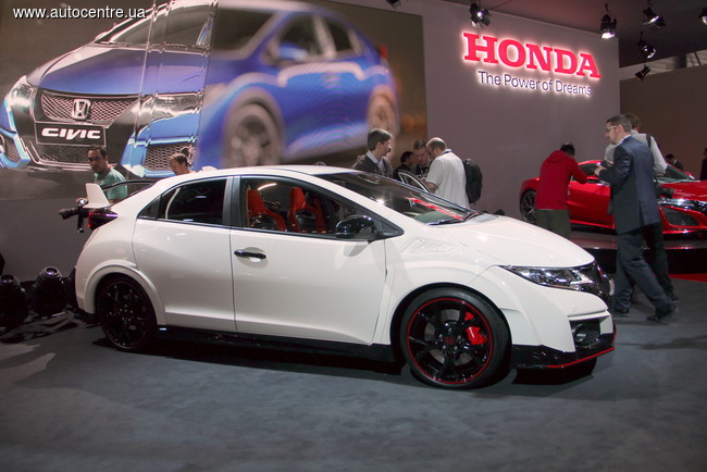Женевский автосалон 2015: Honda презентовала Civic Type R