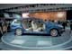 Франкфуртский автосалон-2003. Чтобы посетители смогли получше рассмотреть элегантный салон первого в истории Jaguar универсала X-Тype Estate, у стендового макета удалили двери.