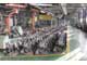 Мелитопольский моторный завод. Собранные силовые агрегаты с помощью подвесного конвейера складируются на площадке готовой продукции. 