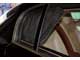 Bentley Continental Flying Spur. Шторки устроены хитро: снаружи они маскируются под цвет кузова, изнутри – под цвет интерьера.