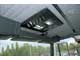 МАЗ-437040-061. В потолке – люк с поддоном, в котором имеются дефлекторы для лучшего распределения воздуха.