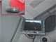 Новый Renault Magnum. При парковке нам помогали две телекамеры заднего обзора (опция): одна – на кабине справа, другая – на прицепе сзади. Изображение с них выводилось на небольшой дисплей с дистанционным управлением. 
