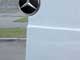 Новый Mercedes-Benz Sprinter. Интересная деталь: точнопо центру разъема распашных дверей примостилась трехлучевая звезда.