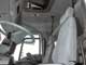 Ford Cargo 2530F. Кресло водителя – на пневмоподвеске и с подогревом. В потолке – плафоны и люк, фиксируемый в 4-х положениях.