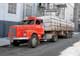 Долговечных грузовиков Scania на бразильских дорогах недаром свыше 180 тыс. Часто встречаются даже машины 70-х – как, наример, эта капотная модель 111S. 