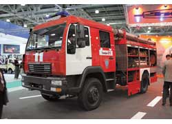 Беcкапотный «пожарный» АЦ-3,2-40/2 (ЗИЛ-4331М4). Цистерна – 3200 л. Мотор – 215 л. с.