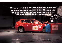 EuroNCAP провела первую в этом году серию краш-тестов, которые, как было обещано, включали в себя новый вид испытаний и новую методику оценки безопасности автомобилей.