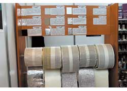 В качестве тюнингового и ремонтного материала применяются не картонные, а полимерные шумоизоляционные материалы.