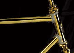Своего единственного покупателя Gold Bike Crystal Edition ждал почти год.
