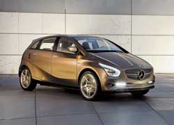 Mercedes-Benz презентовал очередную версию концепт-электромобиля BlueZERO E-CELL PLUS с запасом хода 600 км.