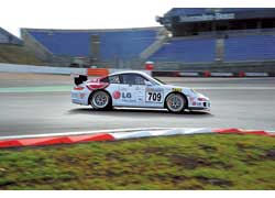  В ходе чемпионата VLN команда Tsunami сменила BMW на Porsche.