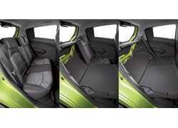 Задние сиденья складываются по частям, поэтому в машине можно перевозить и габаритный груз, и пассажиров. Максимальный объем багажника – 568 л.