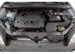 Двигатель Hyundai во время теста на «сотню» в городе «выпивал» около 12 литров солярки, но после обкатки расход снизится.   