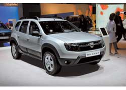 Dacia Duster будет продаваться в Украине с лета нынешнего года под брендом Renault. Компактный кроссовер предлагается с передним или полным приводом.