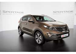 По сравнению с предшественником новый Kia Sportage стал длинее (+90 мм), шире (+15 мм) и ниже (-60мм).