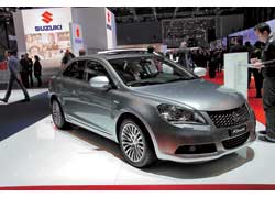 Седан Suzuki Kizashi Sports оснащен 2,4-литровым мотором, вариатором CVT и полным приводом.