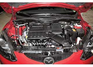 Мотор объемом 1,3 литра можно встретить на европейских версиях машин. В Украине Mazda2 предлагается только с 1,5-литровым агрегатом и АКП.