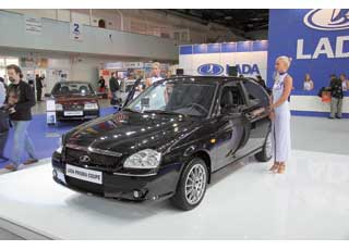В Украине новая Lada 21728 Priora Coupe будет стоить 112800 гривен.