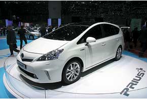 Компактвен Toyota Prius+ дополнит семейство гибридных моделей Prius.