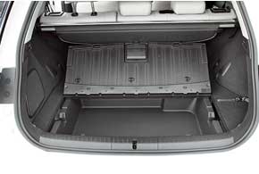 Багажник не меньше, чем у основных конкурентов – 375 л. Для экономии веса капот и задняя дверь сделаны из алюминия. 