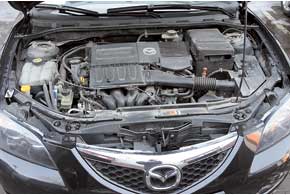 Официально в Украине Mazda3 продавалась с двумя бензиновыми агрегатами объемом 1,6 и 2,0 л. Версии с меньшим по объему мотором популярнее.