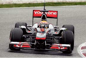 После не совсем радужных результатов в ходе тестов на первом этапе McLaren показал свою истинную скорость. 