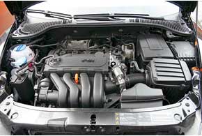 Большинство Octavia А5 оснащены бензиновыми силовыми агрегатами. Самый массовый из них – объемом 1,6 л. Среди дизельных двигателей чаще всего встречается мотор 2,0 л.