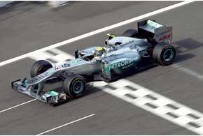 С начала сезона Mercedes провел самую сильную гонку. А Нико Росберг даже успел побывать в лидерах.   