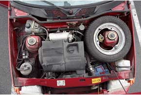 1,3-литровый мотор МеМЗ-307 можно заменить на МеМЗ-317 1,4 л, но потребуются другие доработки и сократится ресурс КП.  