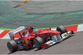 Разочарованное неудачным началом сезона руководство Ferrari уволило главного конструктора Альдо Косту.  