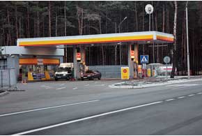 Как и наши АЗС Shell, польские реализуют сжиженный газ. Цены в среднем 2,85 zl (6,85 грн.) за литр.