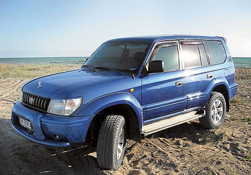 Toyota Land Cruiser Prado, VW Touareg: Поспорить с авторитетом ...