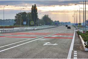К Евро-2012 иностранные подрядчики построили не одну сотню километров качественных дорог.