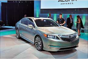 3,5-литровая 370-сильная полноприводная Acura RLX concept – прообраз будущего флагмана марки. Серийное производство стартует в начале 2013 года.