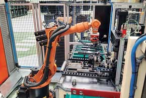 Максимально возможное количество технологических операций доверено роботам: они не устают и не совершают ошибок.