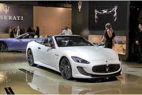 Maserati GranCabrio MC стал крупнее, а под капотом расположился 460-сильный 4,7-литровый V8.