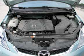 Наиболее распространены в Украине Mazda5, оснащенные бензиновым мотором 2,0 л. Агрегат 1,8 л встречается намного реже.  