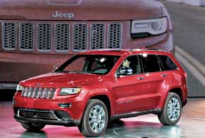 Почитателей Jeep ожидала премьера обновленной версии Jeep Grand Cherokee. Помимо рестайлинга, новинка получила в свой арсенал новый дизельный двигатель, который будет работать в паре с 8-ступенчатым «автоматом» ZF.