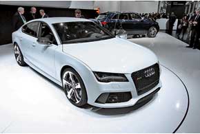 Audi RS7 оснащен 4,0-литровым битурбированным V8 мощностью 560 л. с.