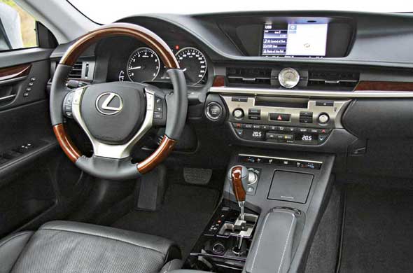 Тест-драйв Lexus ES350