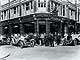 Кондуит Стрит в Лондоне, где находился первый автосалон компании (1913 г.).
