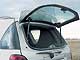 SsangYong Rexton RX 230. Легкую небольшую поклажу можно забросить через открывающееся заднее стекло, поднимать тяжелую крышку багажника для этого не обязательно.