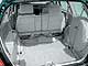 Honda Shuttle 1994 – 2000 г. в. Сиденья третьего ряда можно упрятать в нишу так называемого походного багажного отделения. Благодаря этому получается вместительный грузовой отсек с ровным полом. 