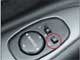 Lexus IS 200 SportCross. Для складывания зеркал на стоянках предусмотрена специальная кнопка.