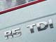 VW Touareg 2.5 TDI. Кроме обозначения на крышке багажника, Touareg 2.5 TDI внешне ничем не отличается от своих кочевых собратьев.