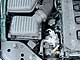 Chrysler 300M 1997 – 2003 г. в. Аккумулятор спрятан в глубине моторного отсека под воздушным фильтром.