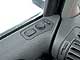 Кнопки регулировки наружных зеркал расположены в непривычном месте – в верхней части водительской дверной карты.