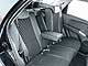 Kia Sportage 2.0i CVVT. Пассажиры Sportage первого поколения и мечтать не могли о такой роскоши, как изменяемый наклон спинок сидений и простор для ног. Сзади – абсолютно ровный пол.