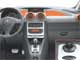 Peugeot 1007 1.4 HDi и 1.6. Передачи можно переключать как вручную – с помощью рычага КПП, так и доверив это электронике. Для этого нужно нажать кнопку Auto.